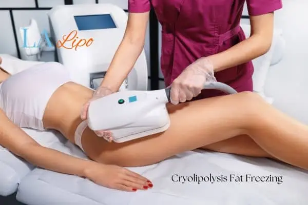 Woman receiving coolsculpting Gloucester treatment on her thighs